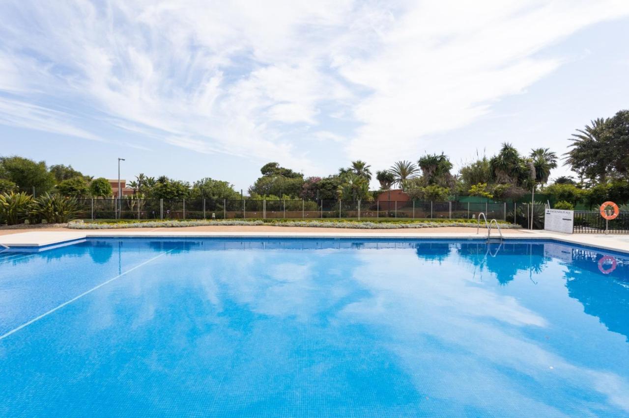 Homeforguest Front Line Beach Apartment In Hacienda Playa Марбелья Екстер'єр фото